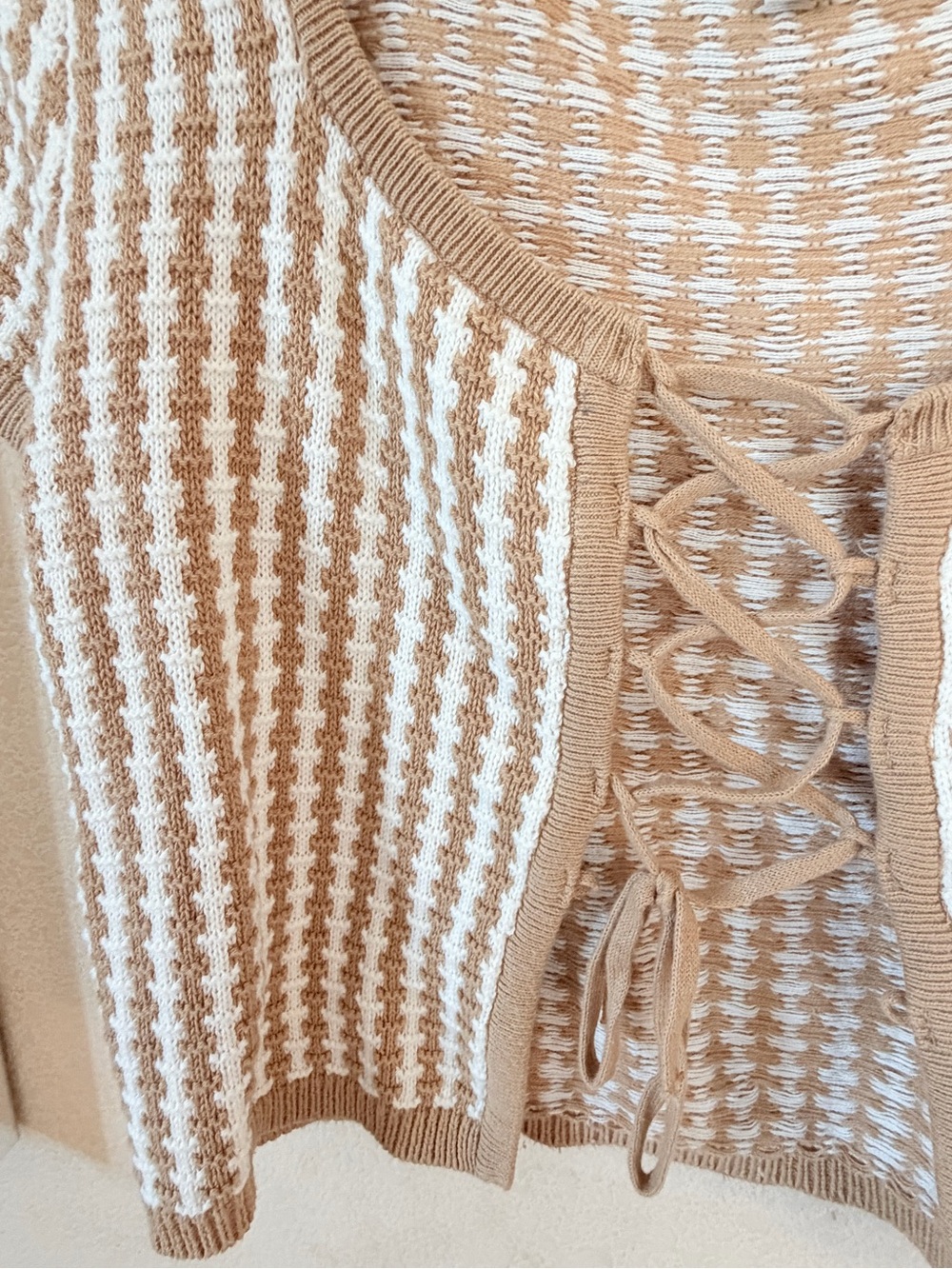 Francescas Lace-Up Cropped Knit Cardigan - Beige & White - Picture 2 of 3